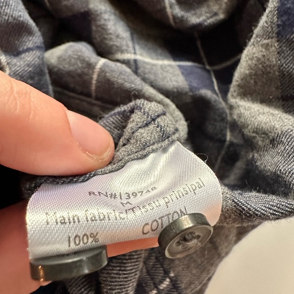 Slate & Stone Plaid Long Sleeve Button Down Top - Picture 6 of 6